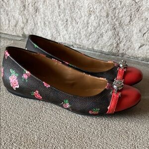 COACH Floral Leila Leather Ballet Flats Sz 6.5B Red + Brown Posy With Buckle GUC